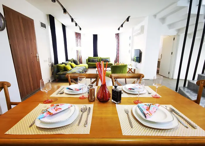 Vila Red F33 Oezel Tasarimli Belek