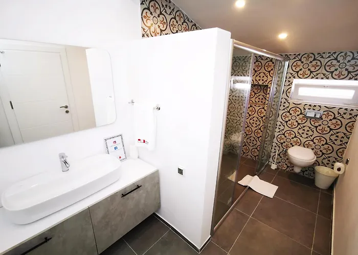 Vila Red F33 Oezel Tasarimli Belek
