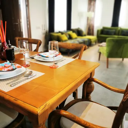 Red F33 Oezel Tasarimli *