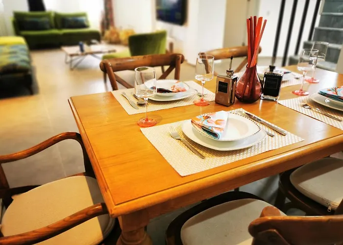 Red F33 Oezel Tasarimli * 贝莱克